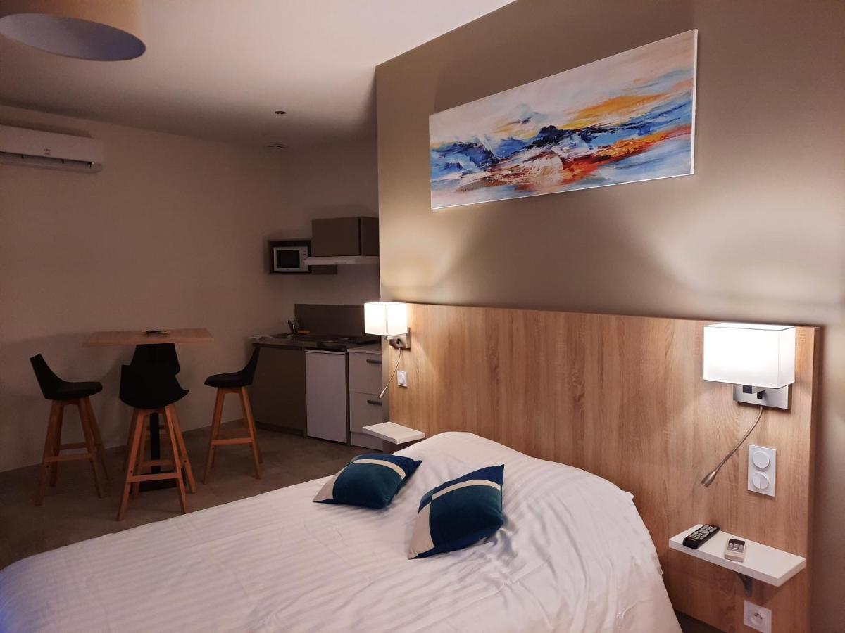 Le Logis De Berianne Aparthotel Les Tourrettes ภายนอก รูปภาพ